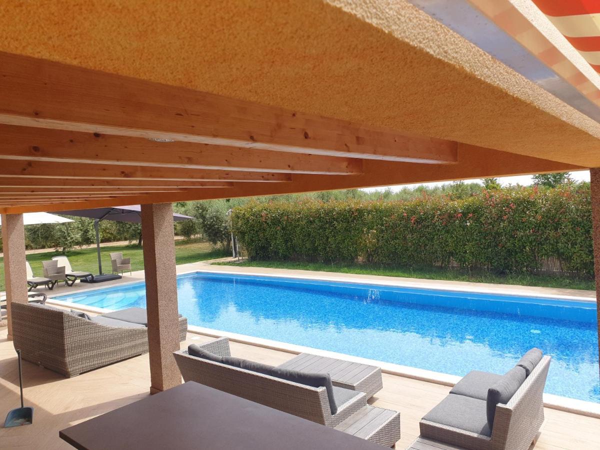 Villa Absolute Privacy Novigrad Istria Exteriér fotografie