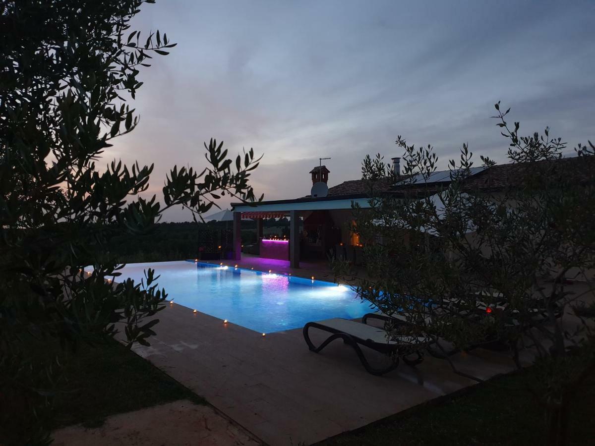 Villa Absolute Privacy Novigrad Istria Exteriér fotografie