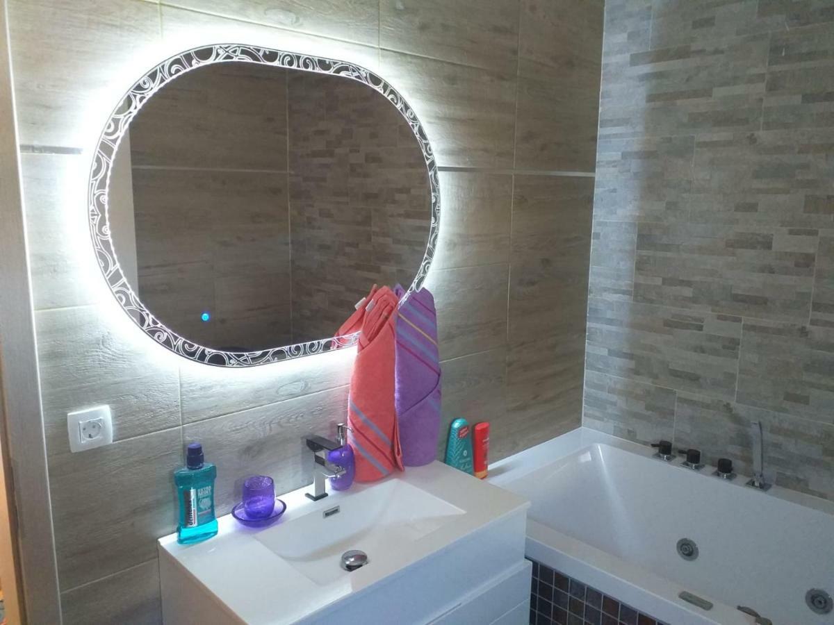 Villa Absolute Privacy Novigrad Istria Exteriér fotografie